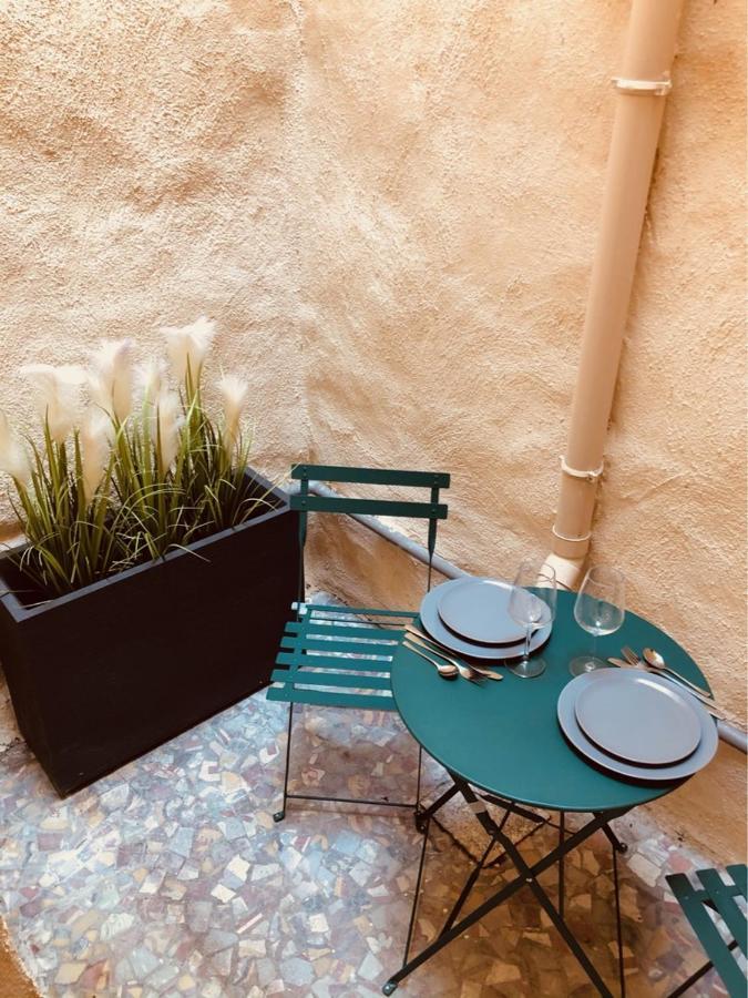 Le Jungle Charmant Appartement Avec Exterieur Nîmes Exteriér fotografie